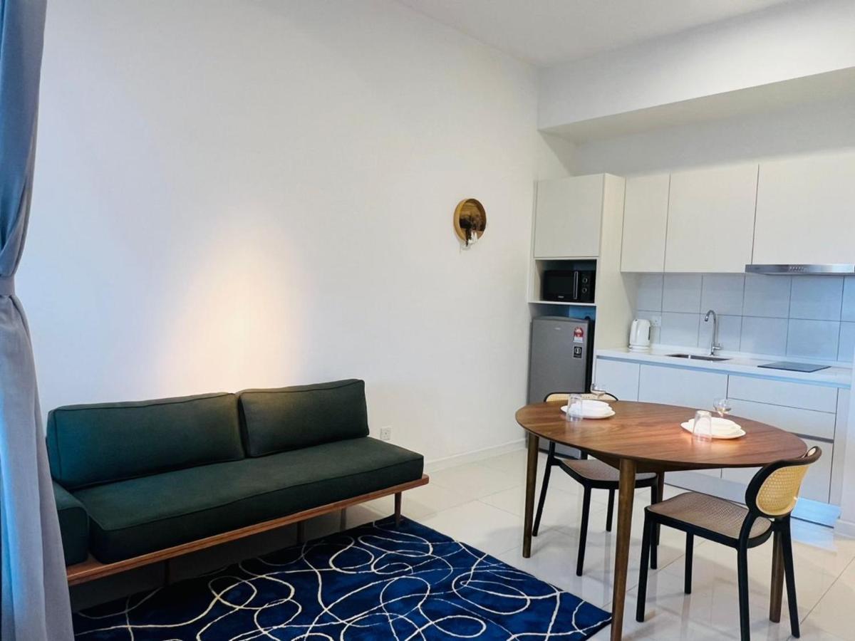 Chambers Serviced Suites Klcc By Cozy Stay Kuala Lumpur Luaran gambar