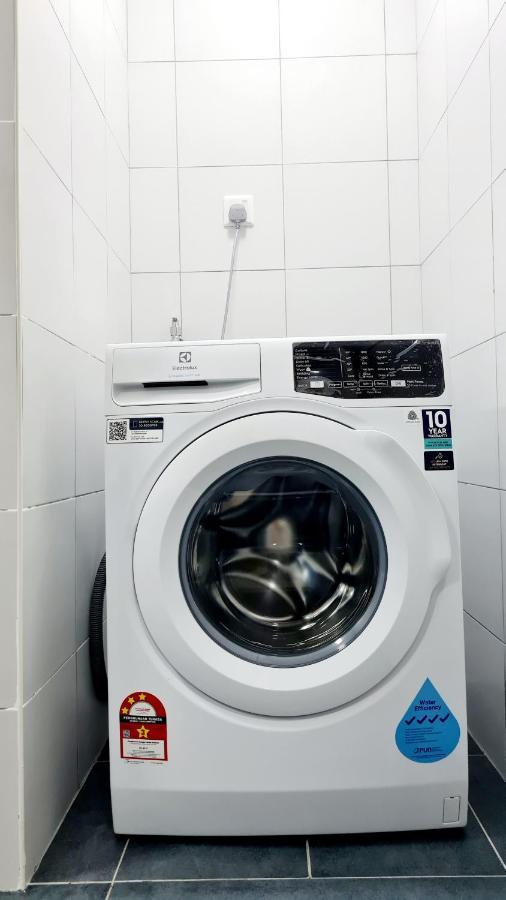 Chambers Serviced Suites Klcc By Cozy Stay Kuala Lumpur Luaran gambar