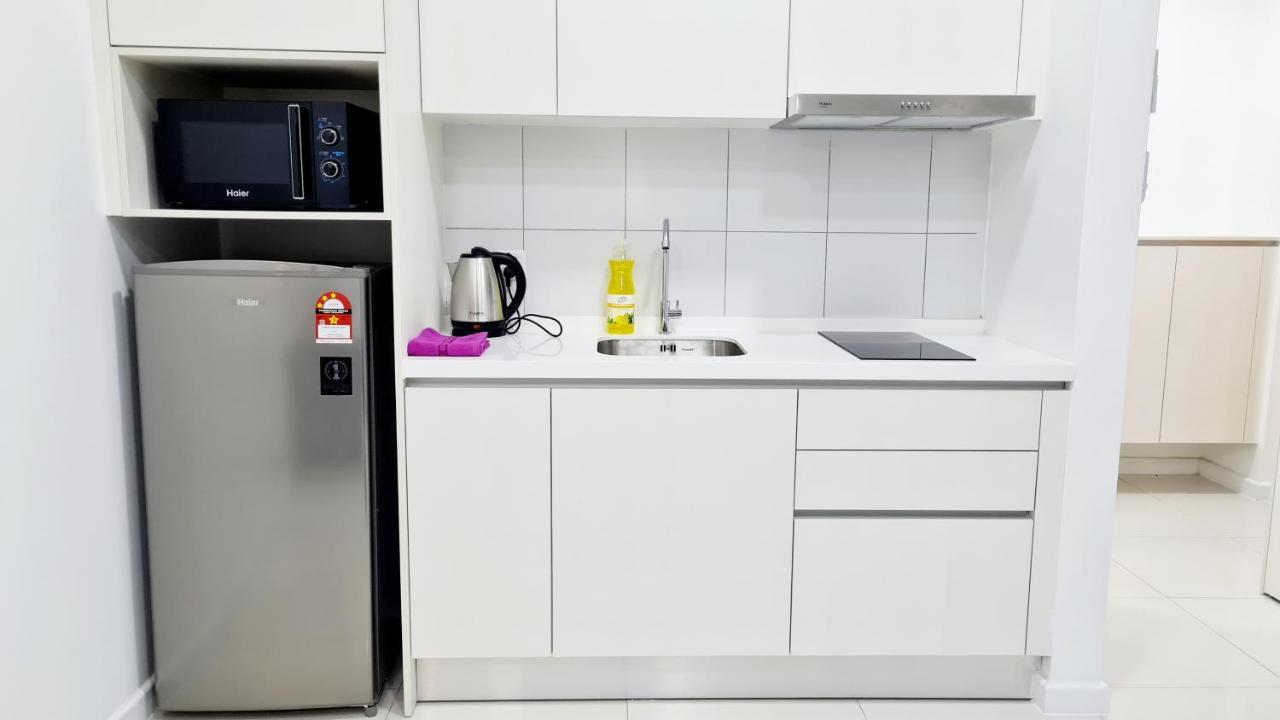 Chambers Serviced Suites Klcc By Cozy Stay Kuala Lumpur Luaran gambar