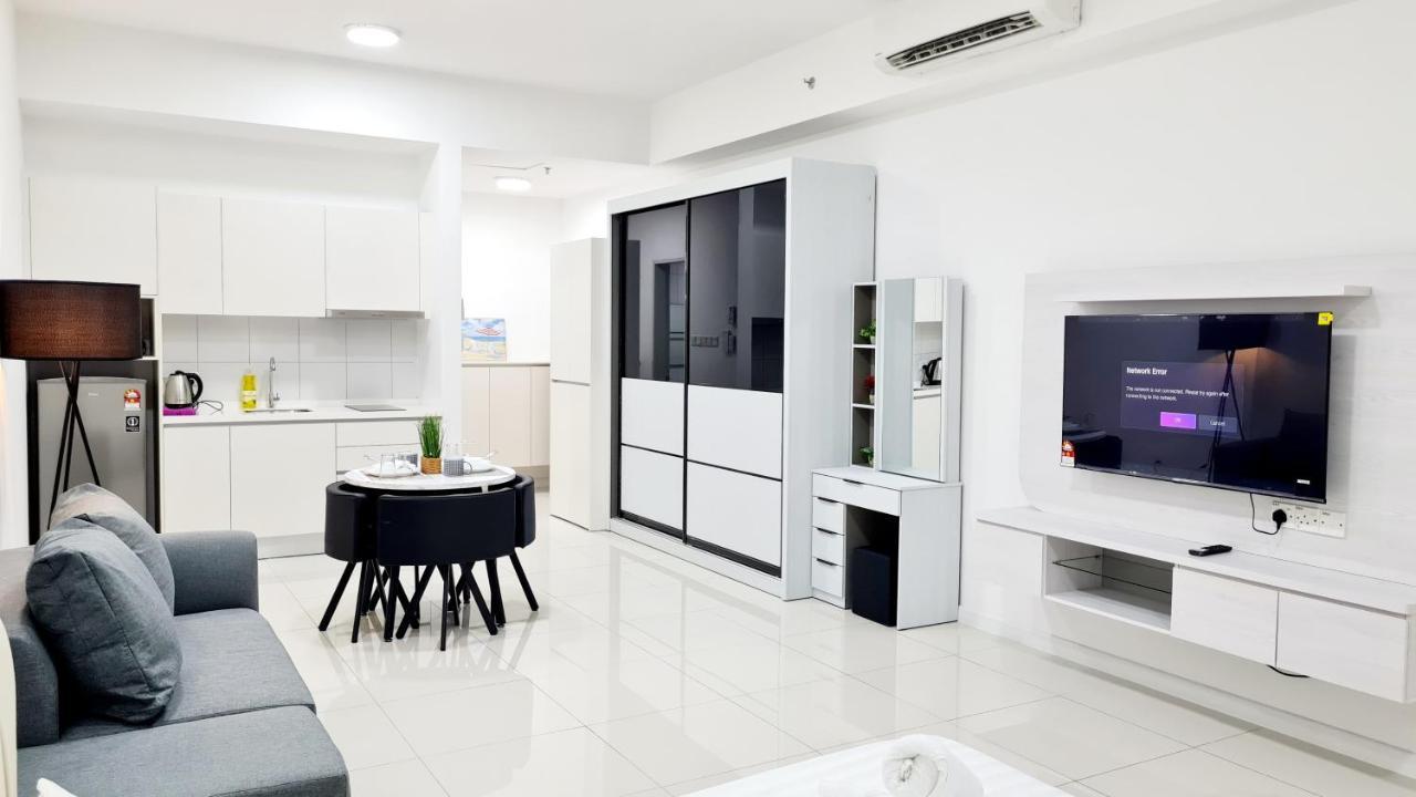 Chambers Serviced Suites Klcc By Cozy Stay Kuala Lumpur Luaran gambar